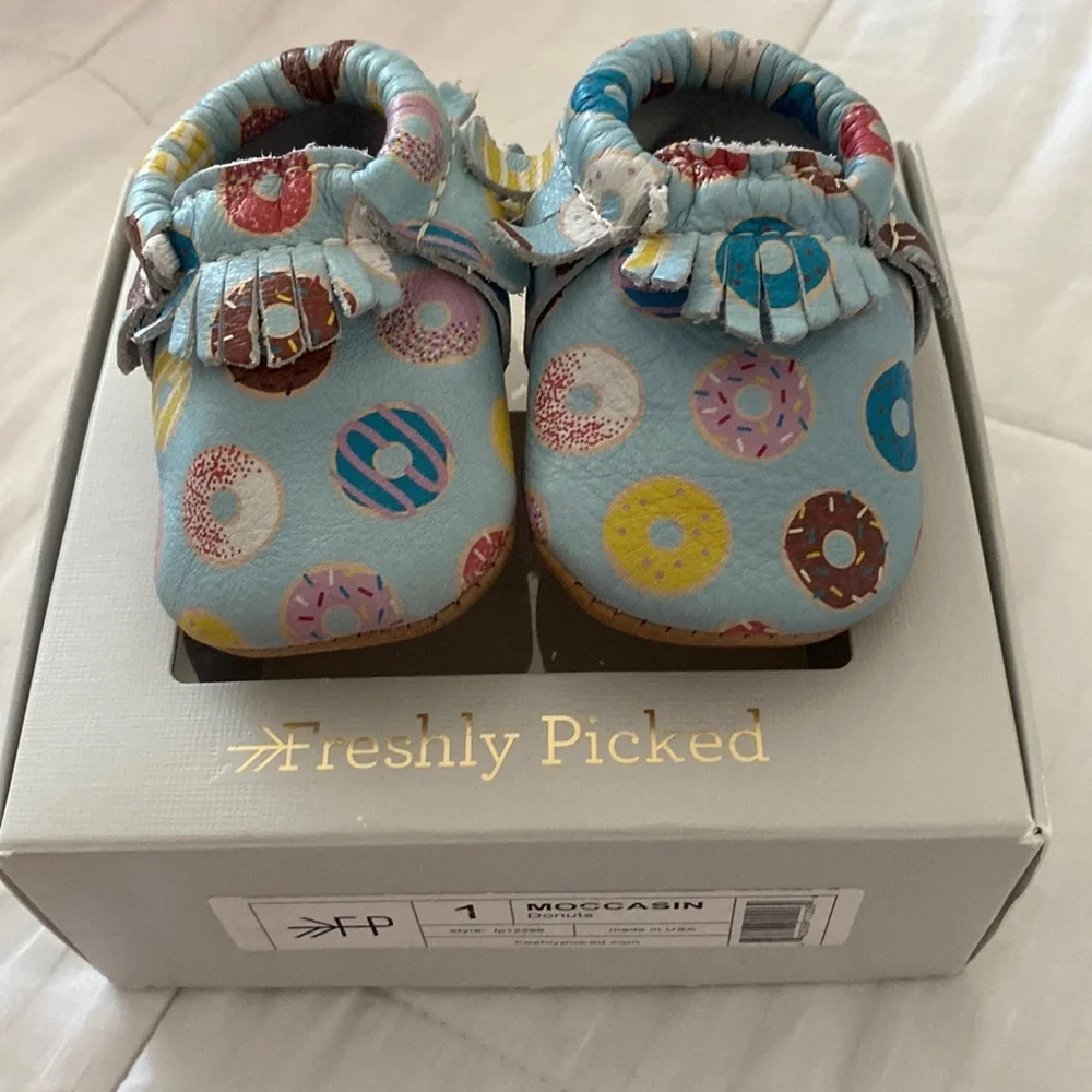 Freshly picked moccasin size 1